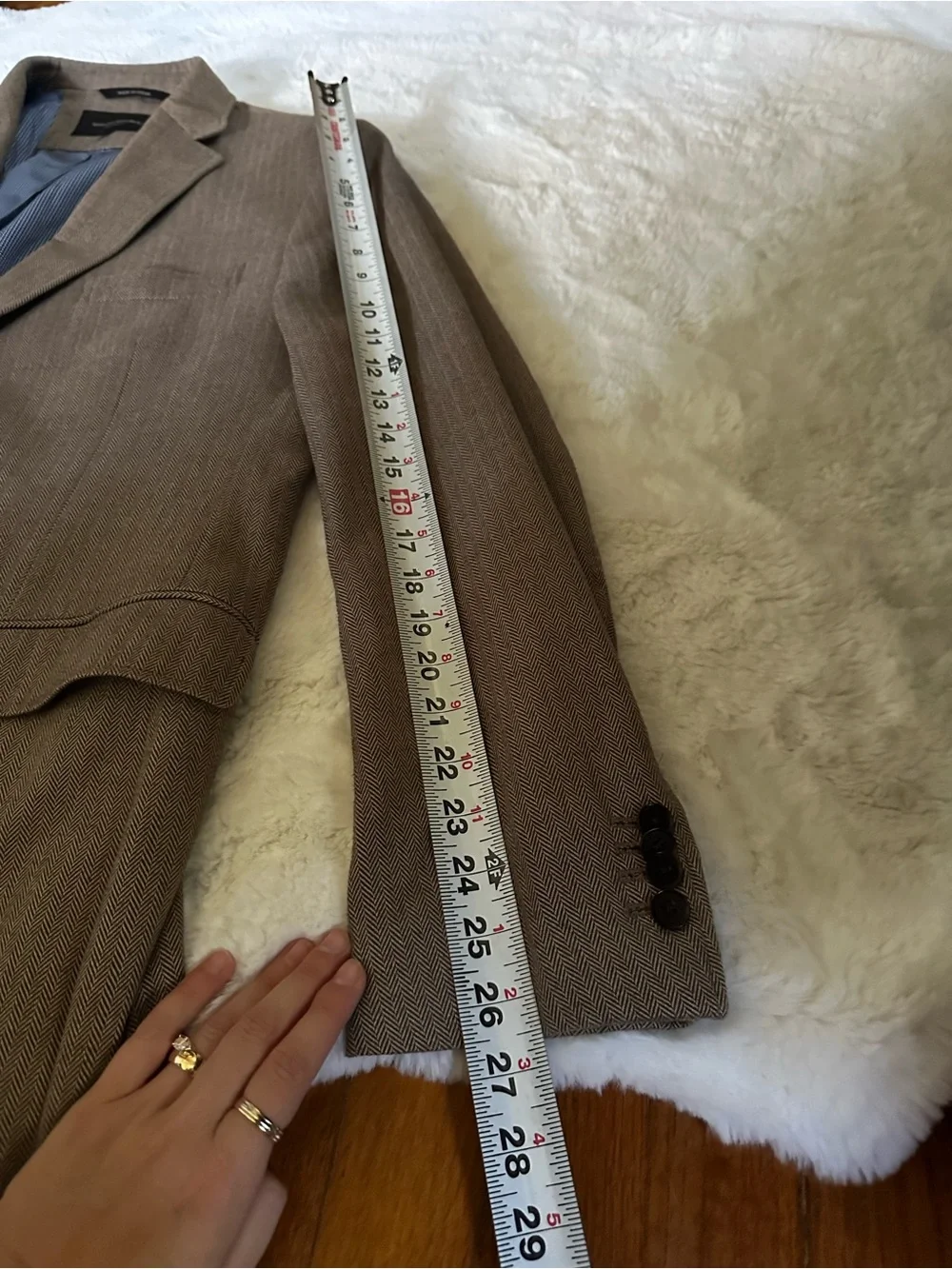 Banana Republic Herringbone tailored Light Brown Two-Button Blazer 42R Cotton